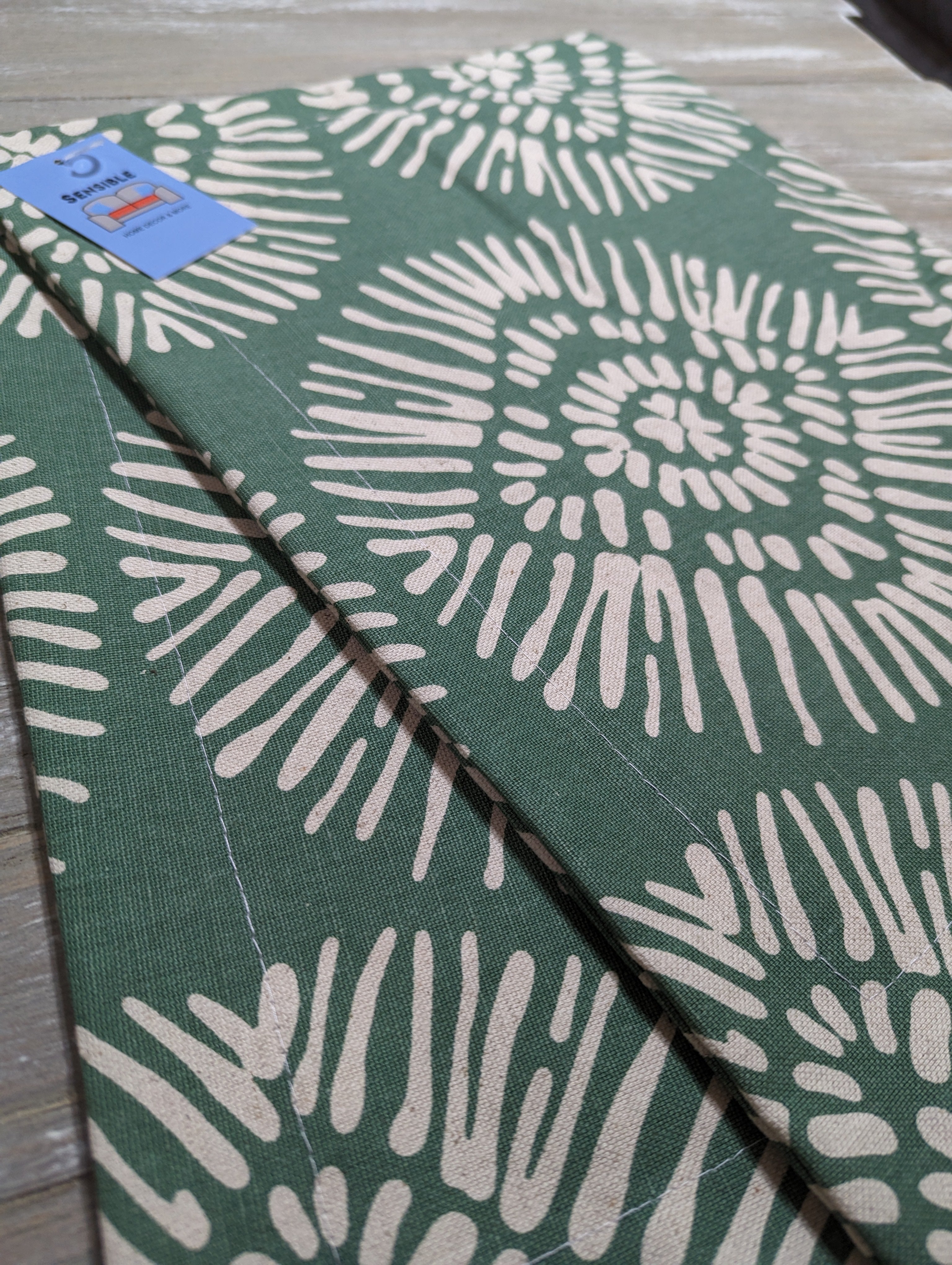 Medallion Foliage Set of 2 Placemats